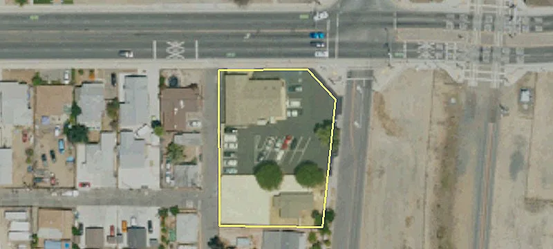 215 4th St