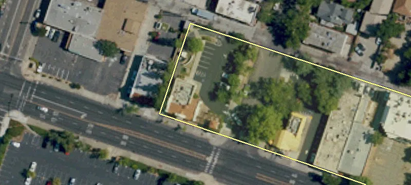 2431 Broadway