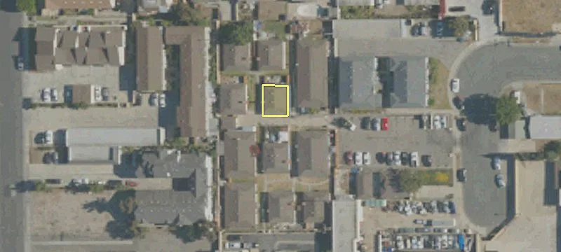 13931 Illinois St