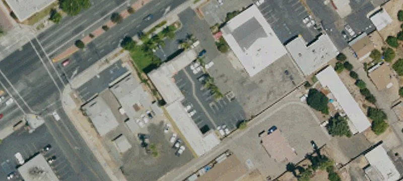 9878 Magnolia Ave