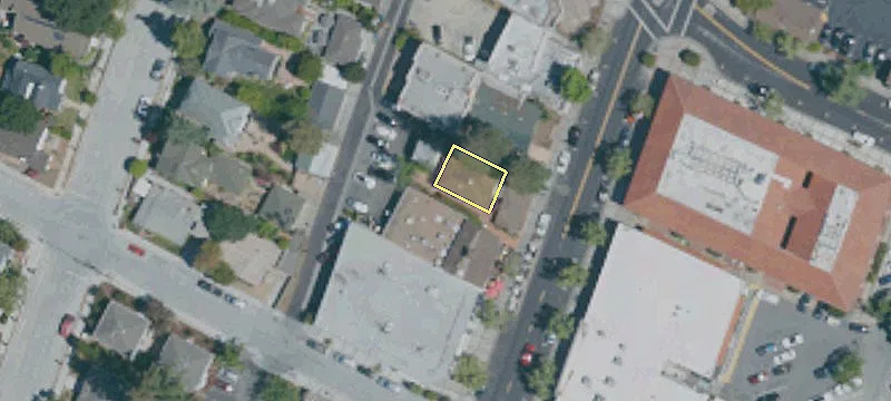 215 Santa Cruz Ave