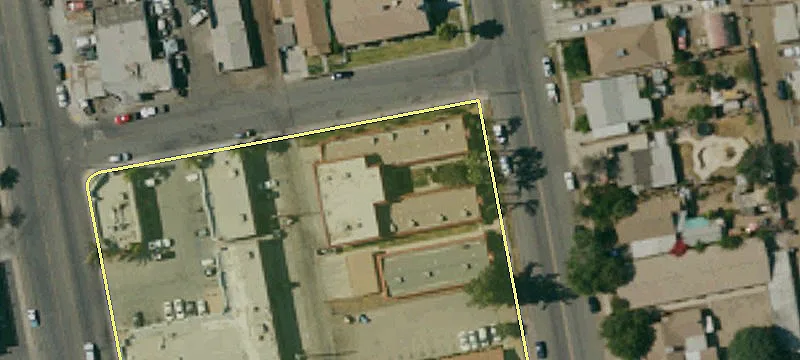 425 Main St