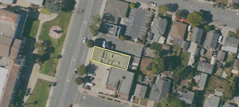 709 Main St