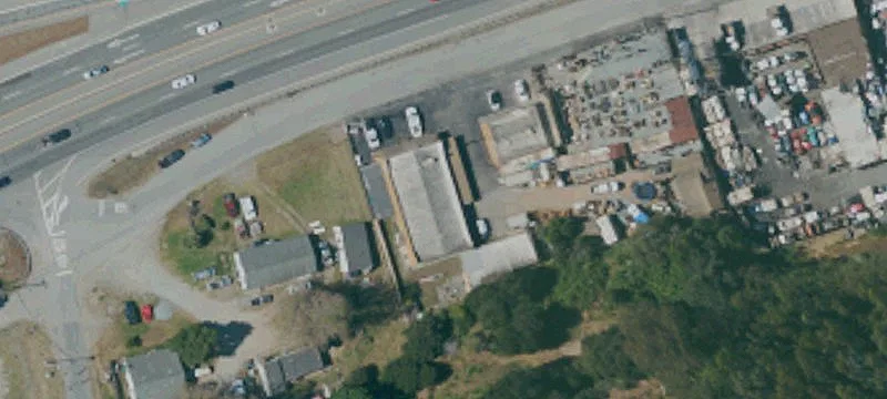 2574 El Camino Real N