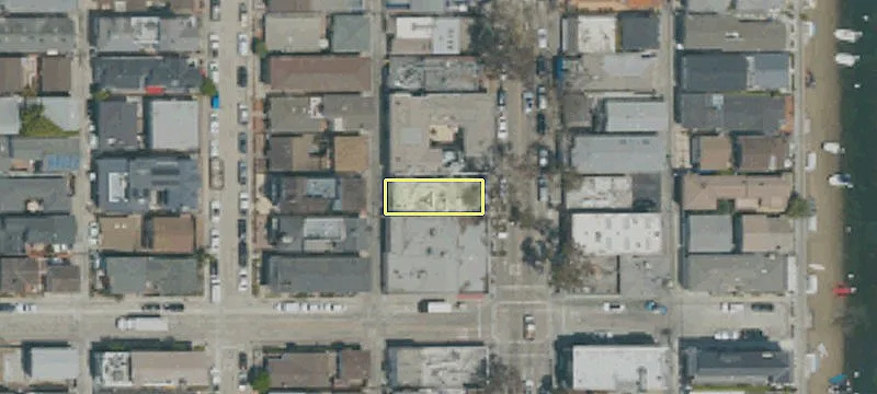 305 Marine Ave