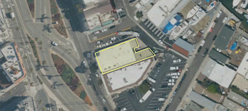2116 Newport Blvd