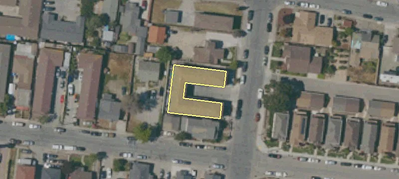 133 Carr Ave