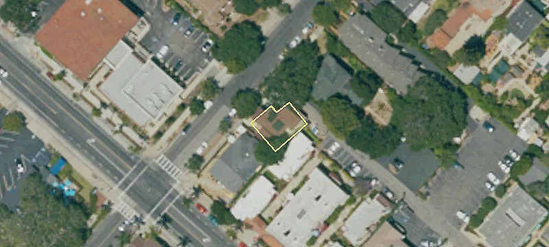 6 Valerio St
