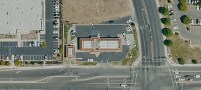 490 San Jacinto Ave