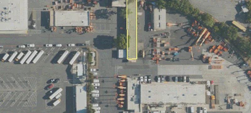 1000 Leslie St