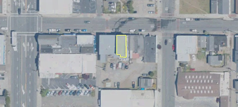 128 Redwood Ave