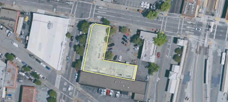 898 Lincoln Ave