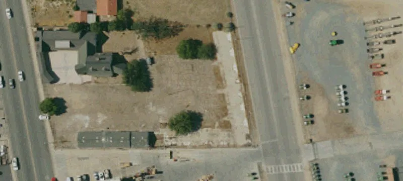 320 High St