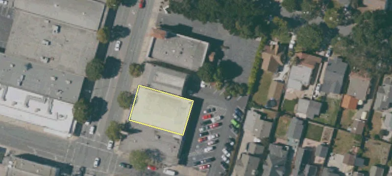 835 Main St