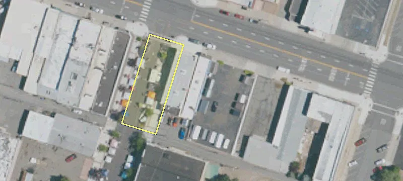 802 Main St
