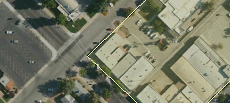406 James St