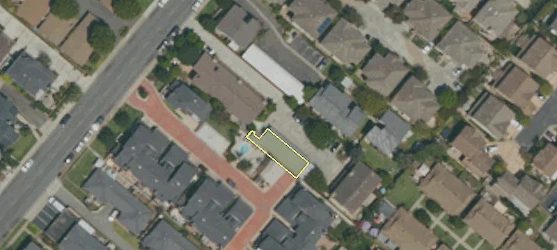 2446 Elden Ave