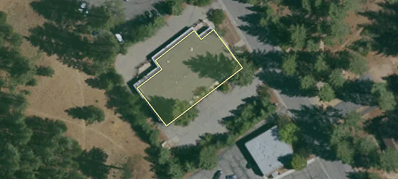 1030 Tata Ln