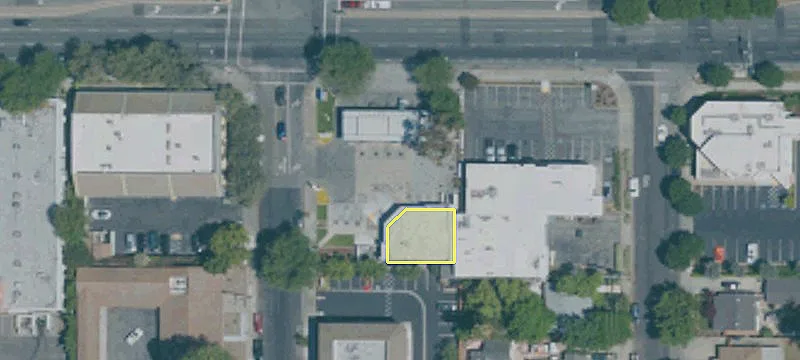 370 Hamilton Ave