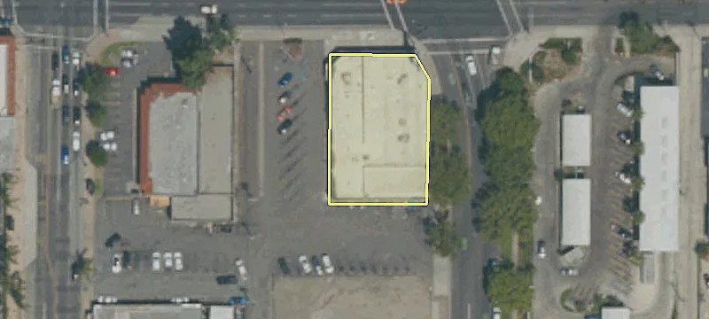 120 1st St
