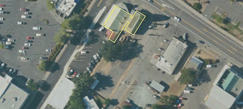 300 Main St