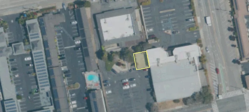 2066 Fremont St