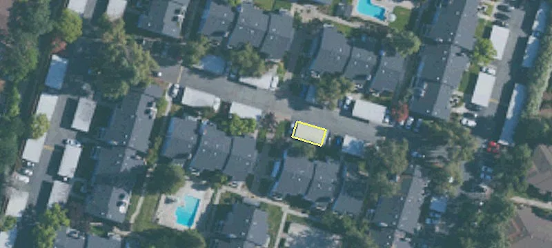1126 Leland Rd