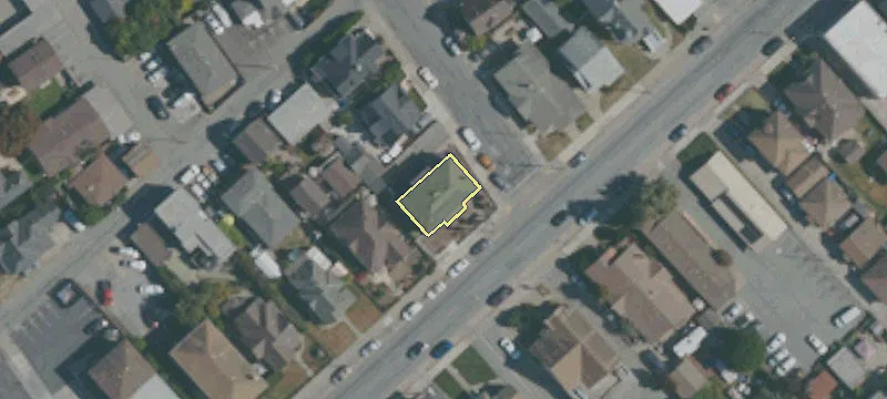 233 Lk Ave