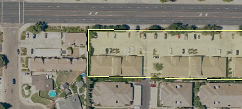 1444 Main St