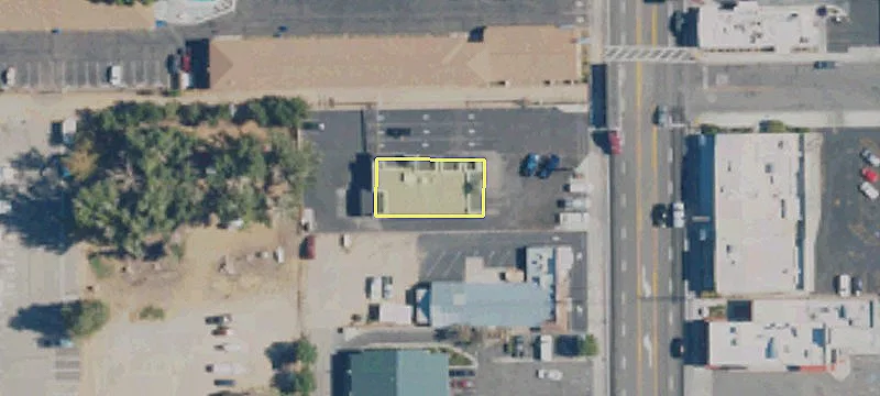 989 Main St