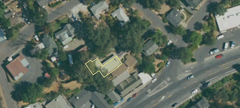 24 Poplar St