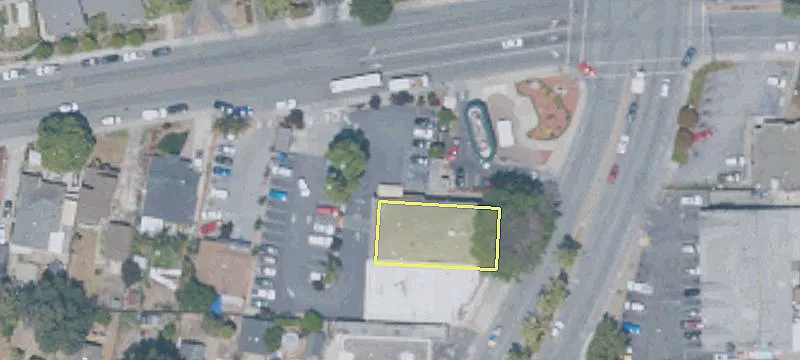 2387 University Ave