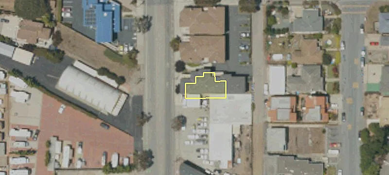 1170 Main St