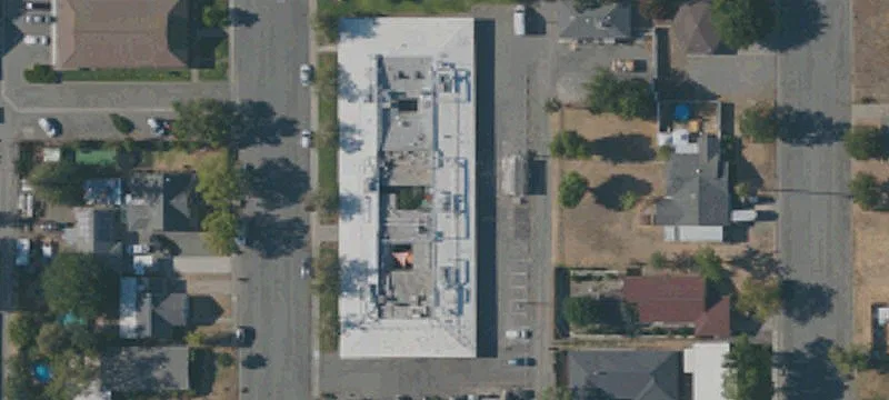 320 Crawford St