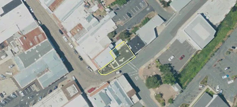 2 Main St
