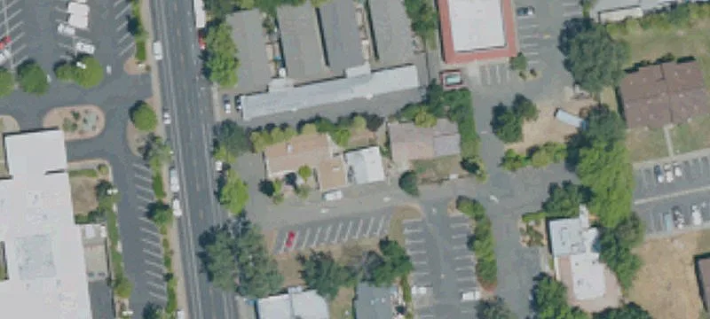 1129 Dora St