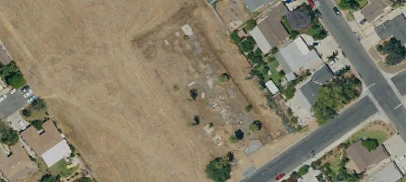 13330 Magnolia Ave