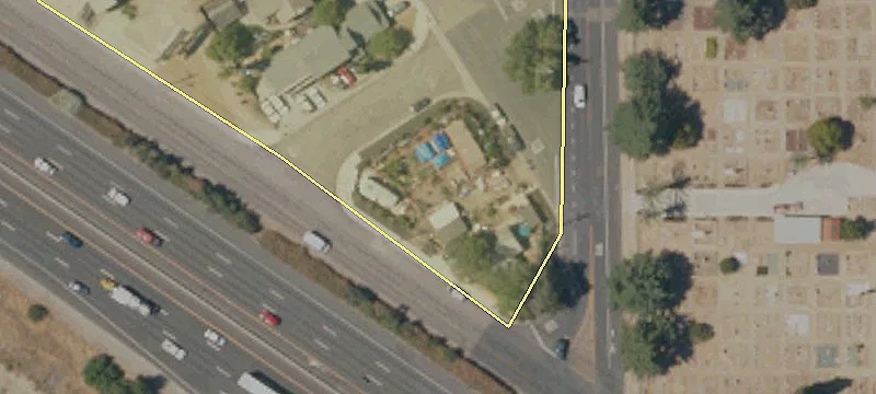 304 Frontage Rd