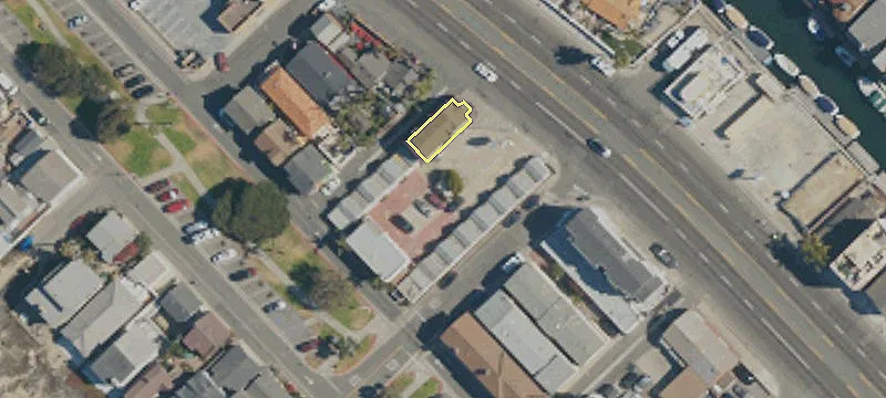 16711 Pacific Coast Hwy