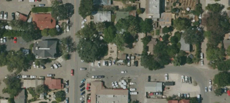 2956 Grand Ave
