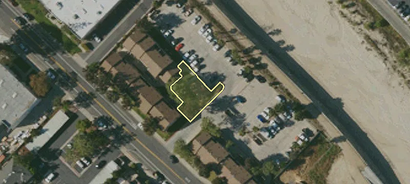 28464 Felix Valdez Ave