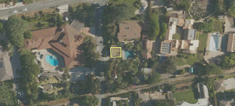 11302 Lakeview Dr
