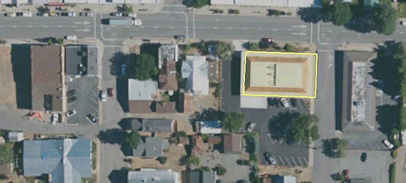 372 Main St