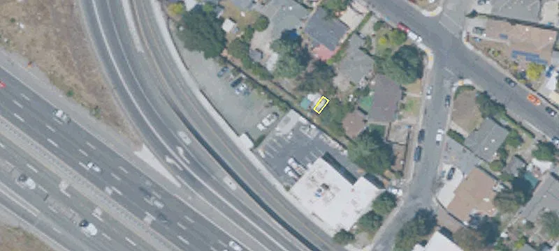 807 Bayshore Rd