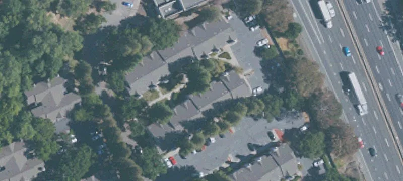700 Ellinwood Way