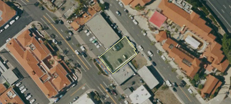 301 El Camino Real