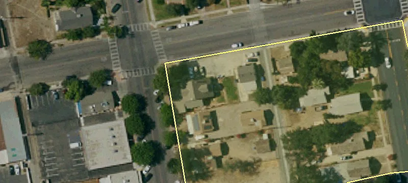 1328 Main St