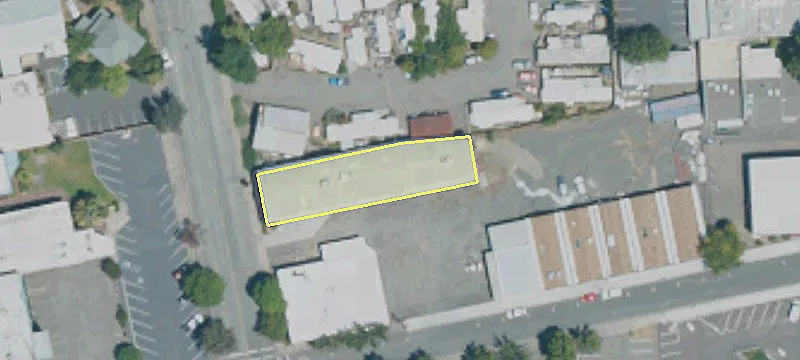301 Main St