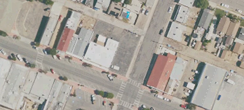 306 Ctr St