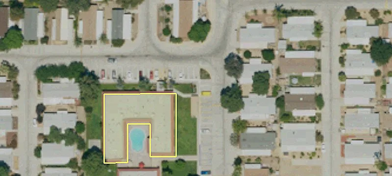 913 Grand Ave